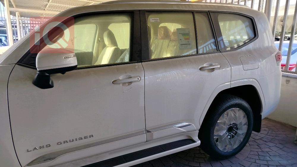 تويوتا لاندكروزر